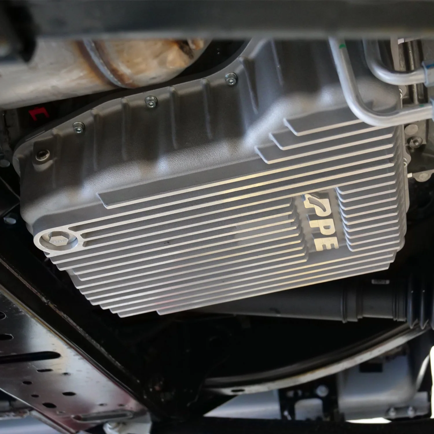 2007-2022 Ram Pickup 2500 w/ 68RFE Transmission Heavy-Duty Cast Aluminum Transmission Pan - Image 4
