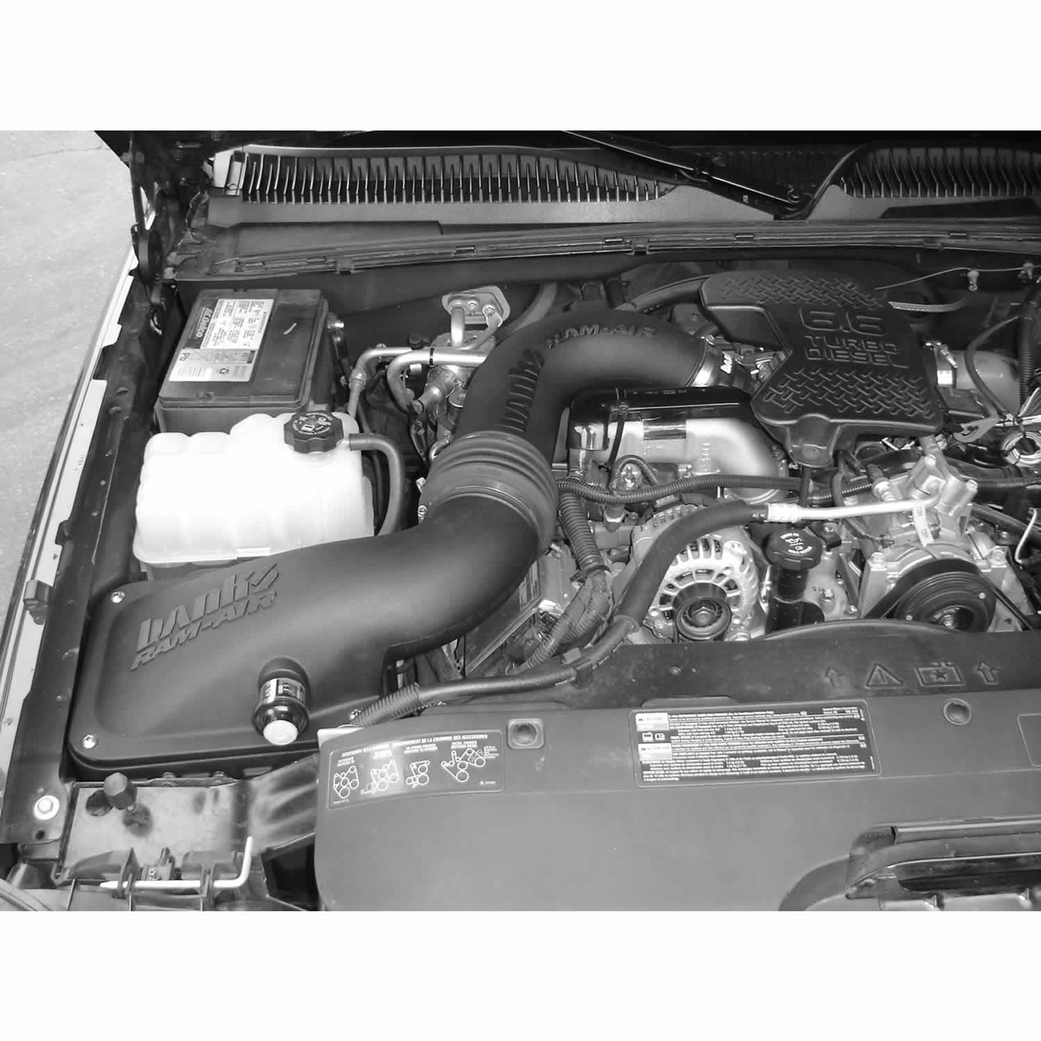 Ram-Air Cold-Air Intake System Oiled Filter 04.5-05 Chevy/GMC 6.6L LLY Banks Power 42135 - Image 4